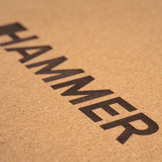 https://www.hammer.de/de-en/media/catalog/product/1/8/18002-bodenschutzmatte-l-norsk-detail-01.jpg?optimize=medium&bg-color=255,255,255&fit=bounds&height=&width=